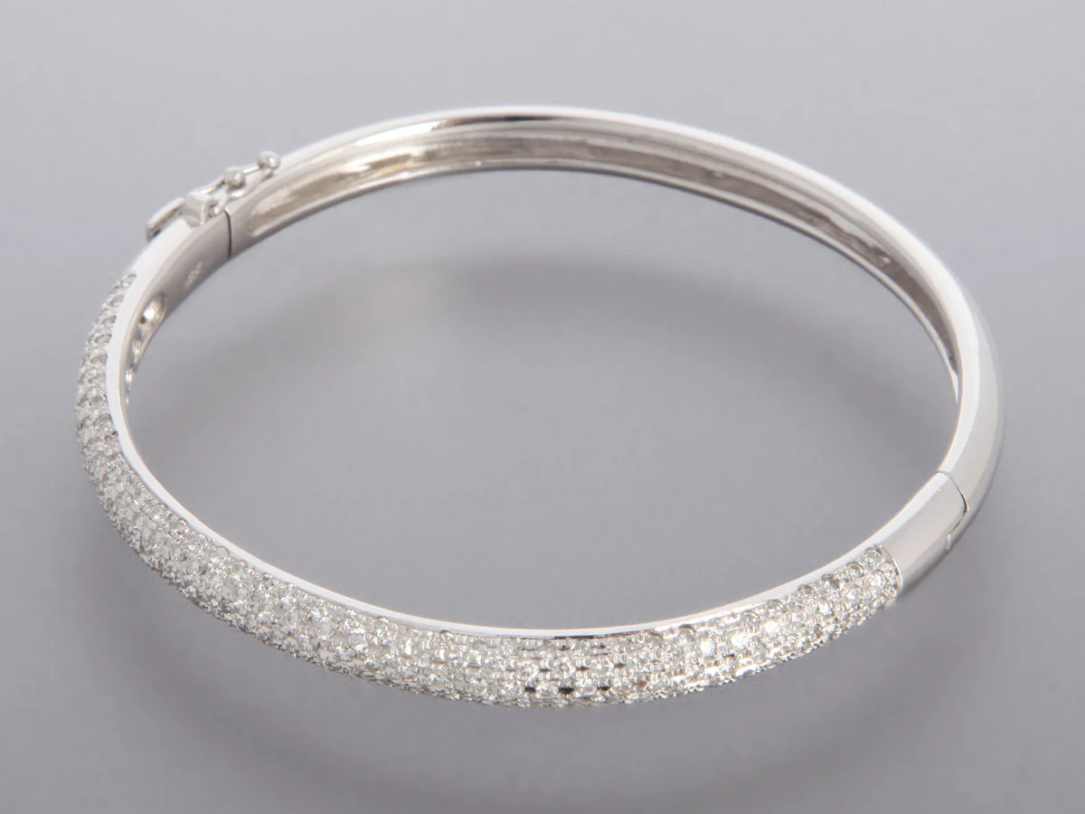 14K White Gold 1.88-Carat Diamond Bangle - Image 4