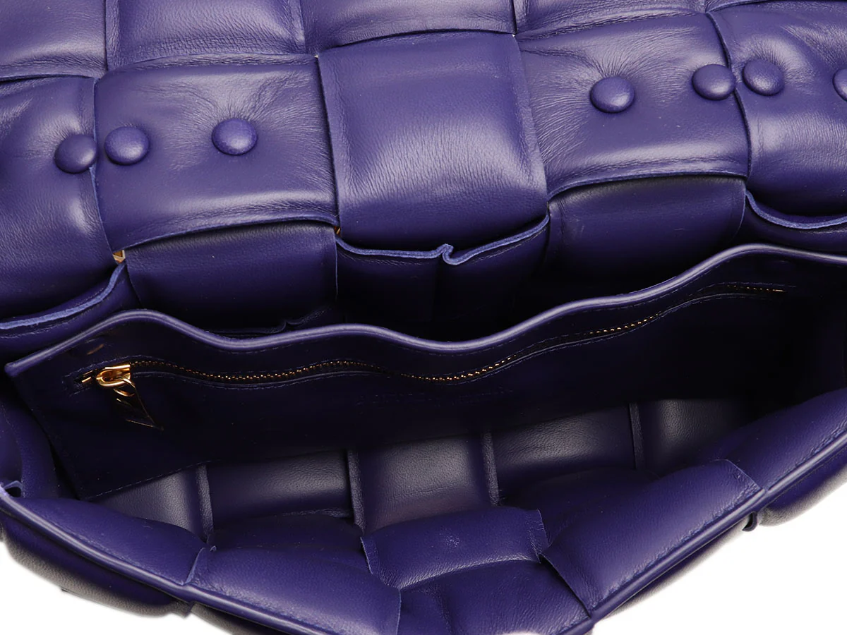 Bottega Venetta Maxi Blue Padded Chain Cassette Bag - Image 8