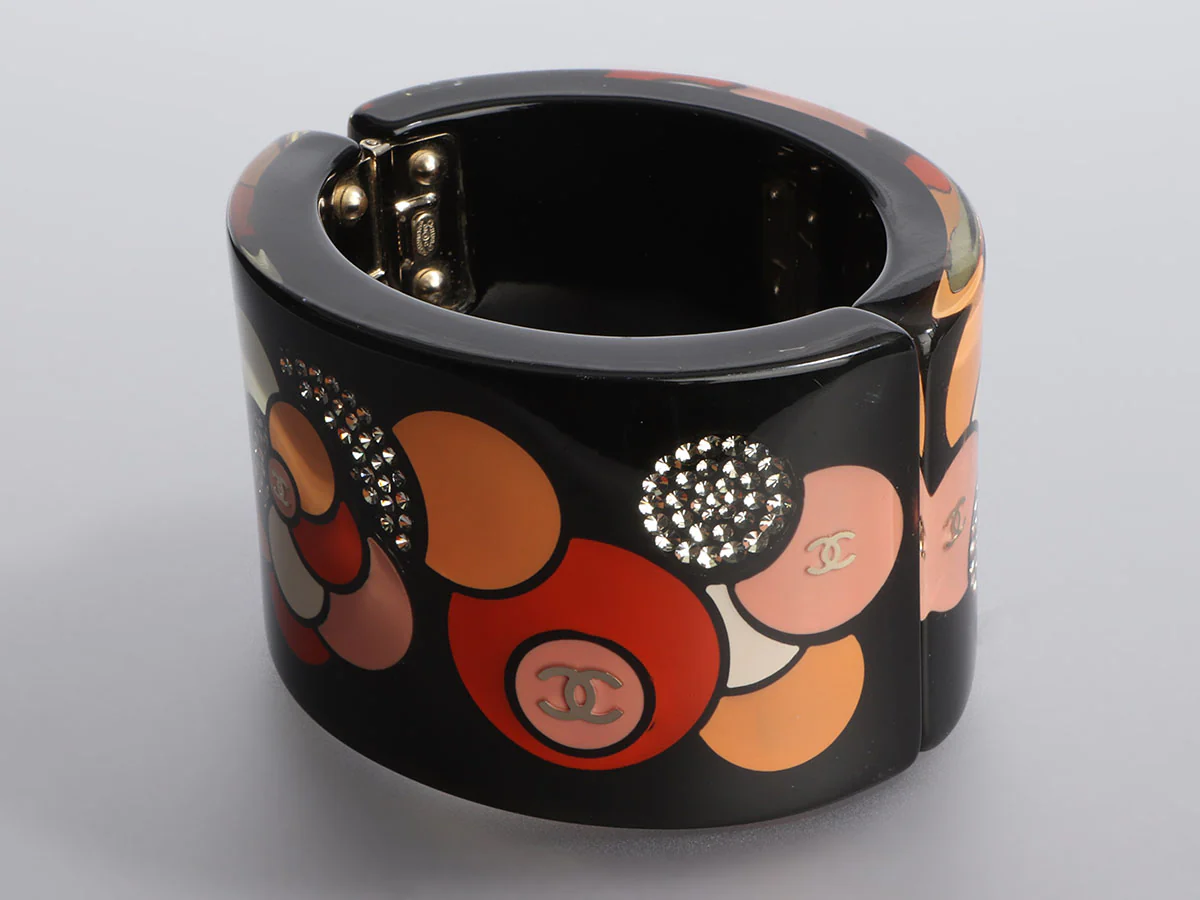 Chanel Silver-Tone Resin and Crystal Camelia Bracelet - Image 3