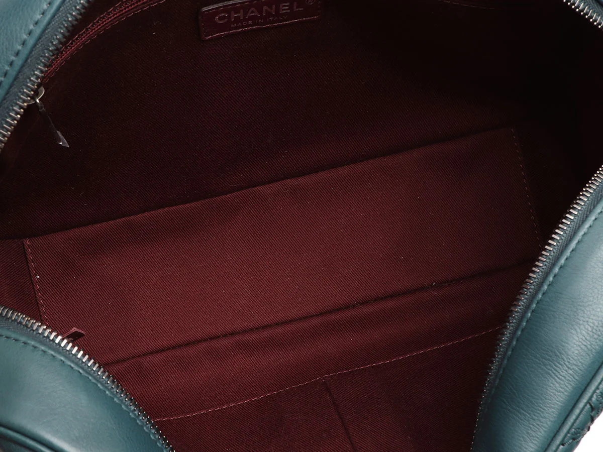 Chanel Vert Pétrole Quilted Calfskin Flap - Image 9