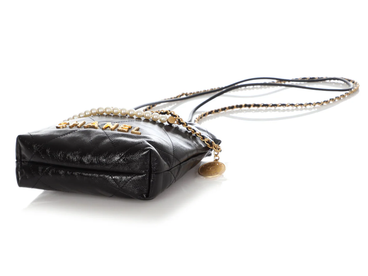 Chanel Mini 22 Black Quilted Glazed Calfskin Hobo With Pearl Strap - Image 7