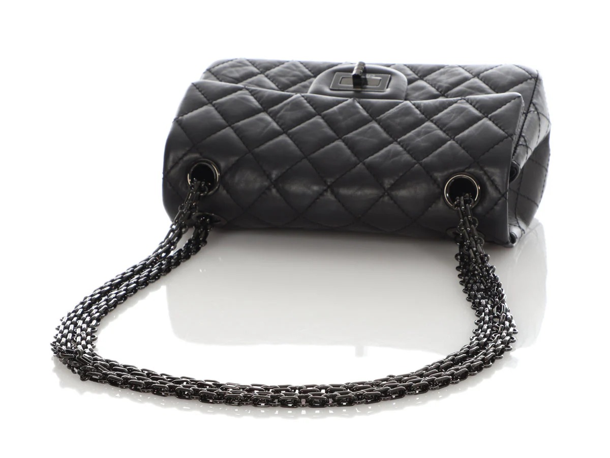 Chanel So Black Quilted Aged Calfskin Mini Reissue Classic - Image 8