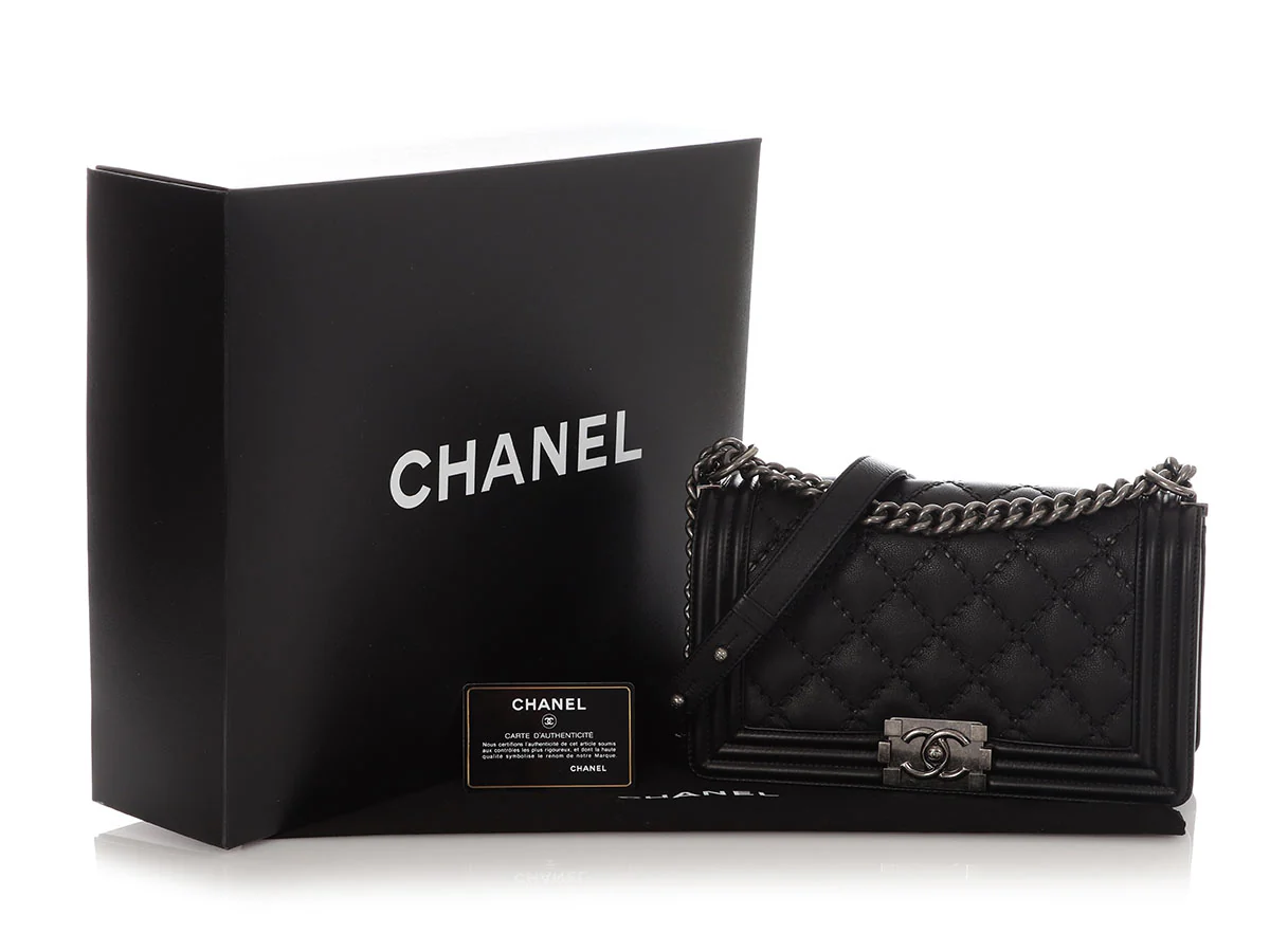 Chanel Old Medium Black Quilted Calfskin Double Stitch Boy Bag - Image 2