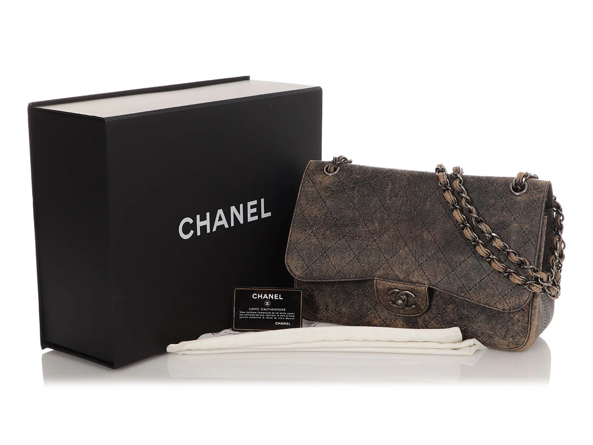 Chanel Jumbo Taupe and Navy Distressed Calfskin Paris-Cuba Classic Double Flap - Image 8