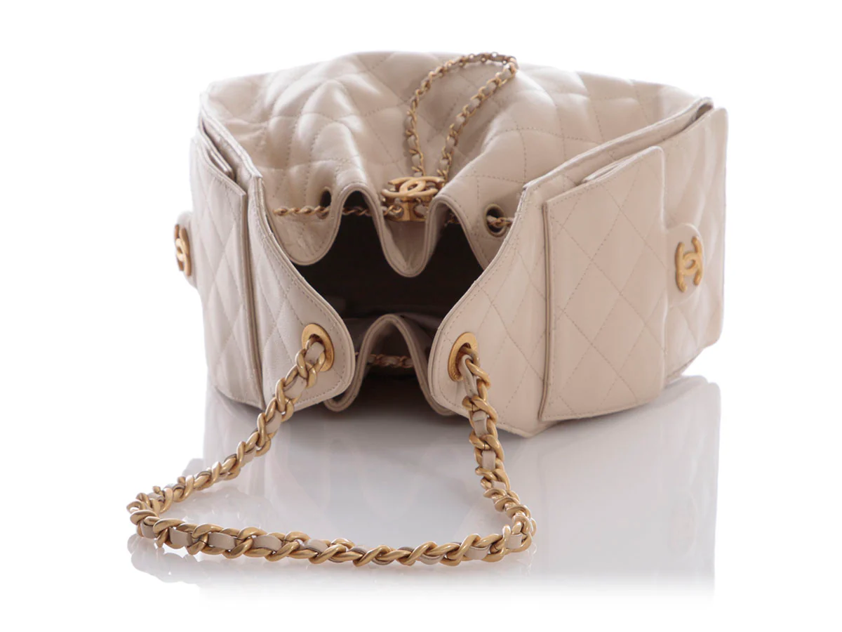 Chanel Small Beige Quilted Calfskin 25 Bag - Image 8