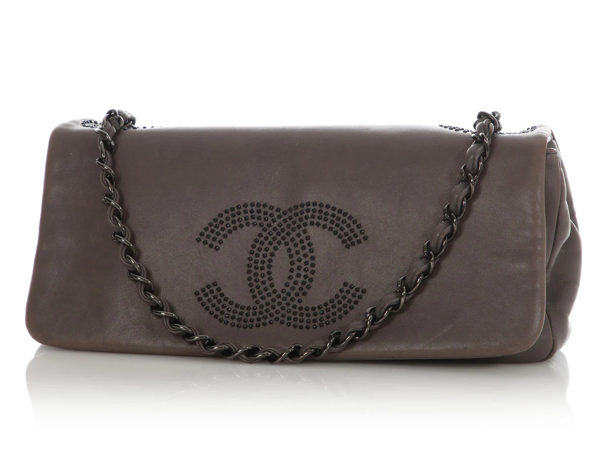Chanel Gray Lambskin Flap Shoulder Bag - Image 2