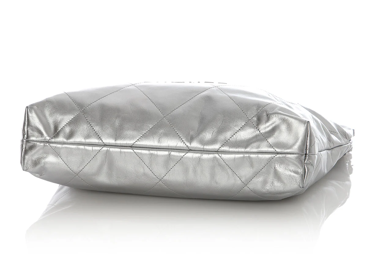 Chanel Medium Quilted Calfskin Silver 22 - Image 7