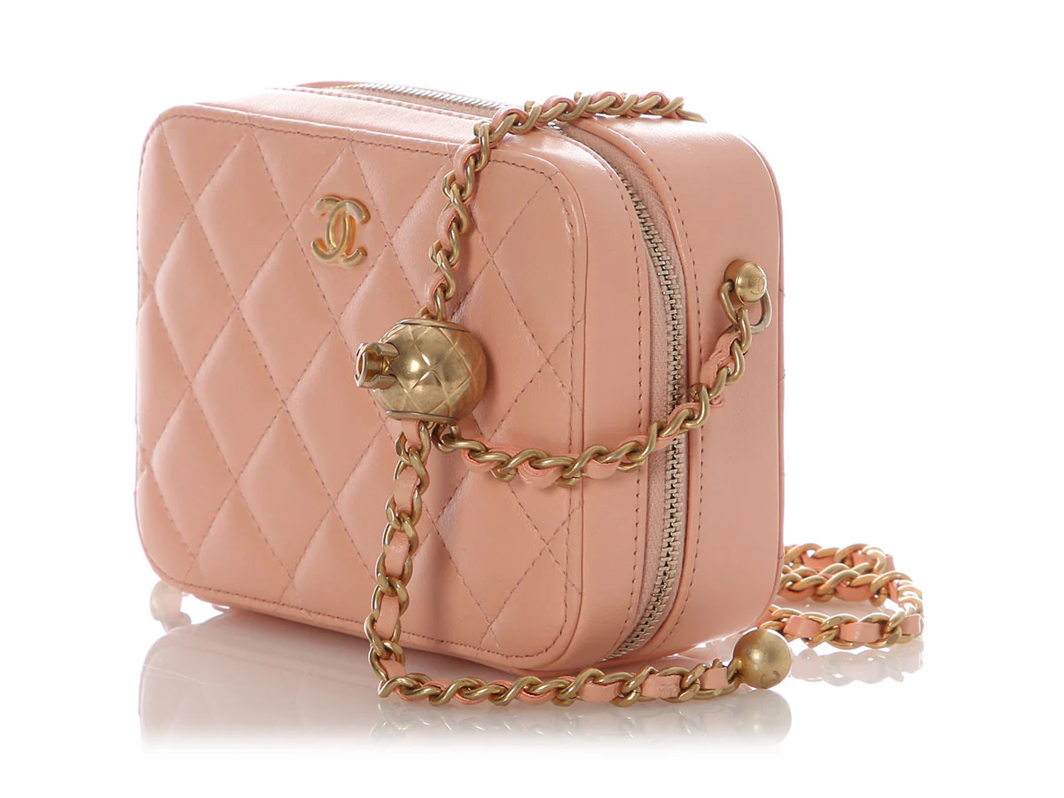 Chanel Mini Light Pink Quilted Lambskin Pearl Crush Camera Bag - Image 4