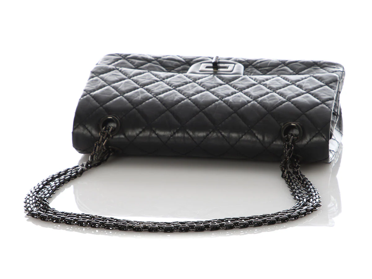 Chanel So Black Quilted Distressed Calfskin 2.55 Reissue 225 - Image 8