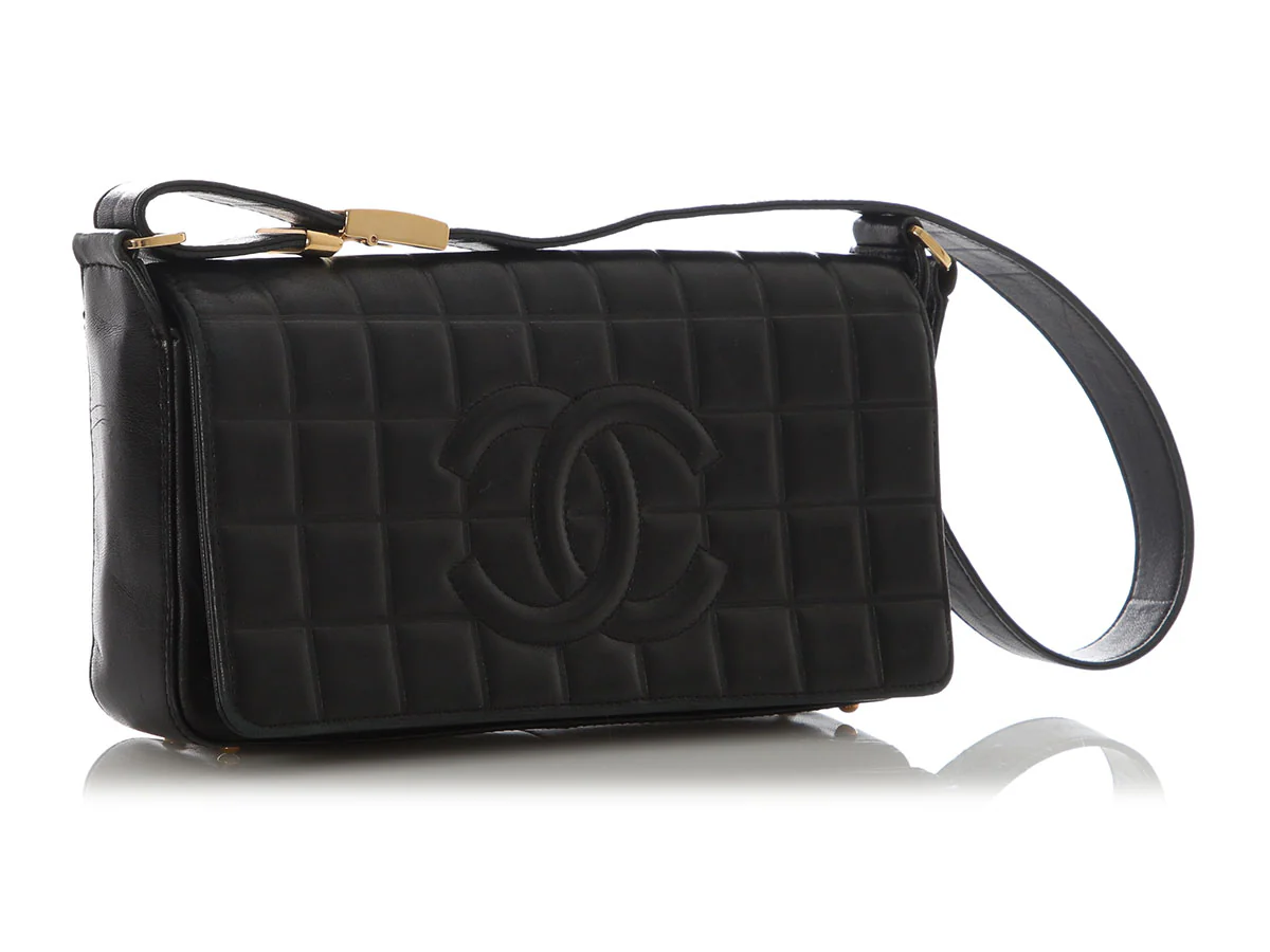 Chanel Vintage Black Lambskin Chocolate Bar Flap - Image 5