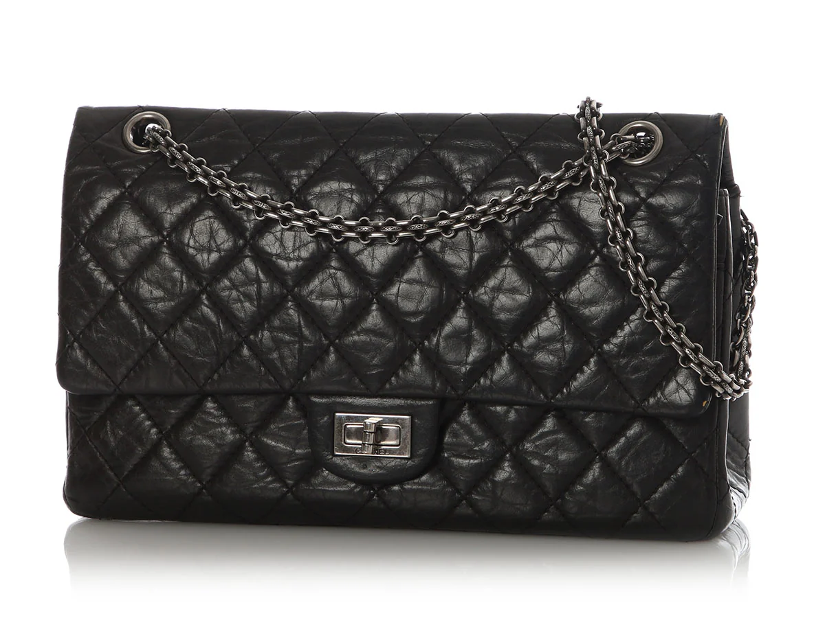 Chanel Black Quilted Aged Calfskin 2.55 Reissue 226 - Image 3