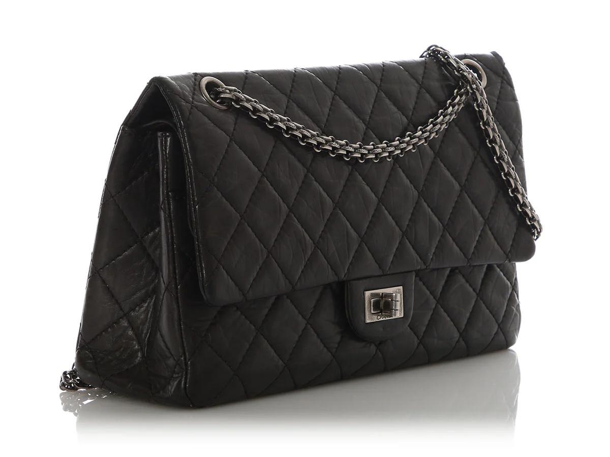 Chanel Black Quilted Aged Calfskin 2.55 Reissue 226 - Image 6