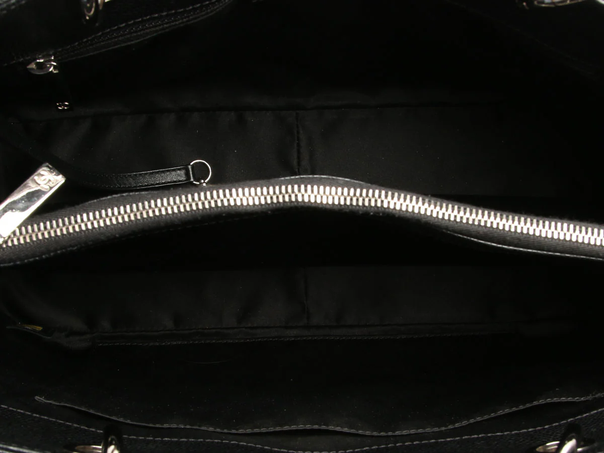 Chanel Black Quilted Caviar Grand Shopping Tote GST - Image 9