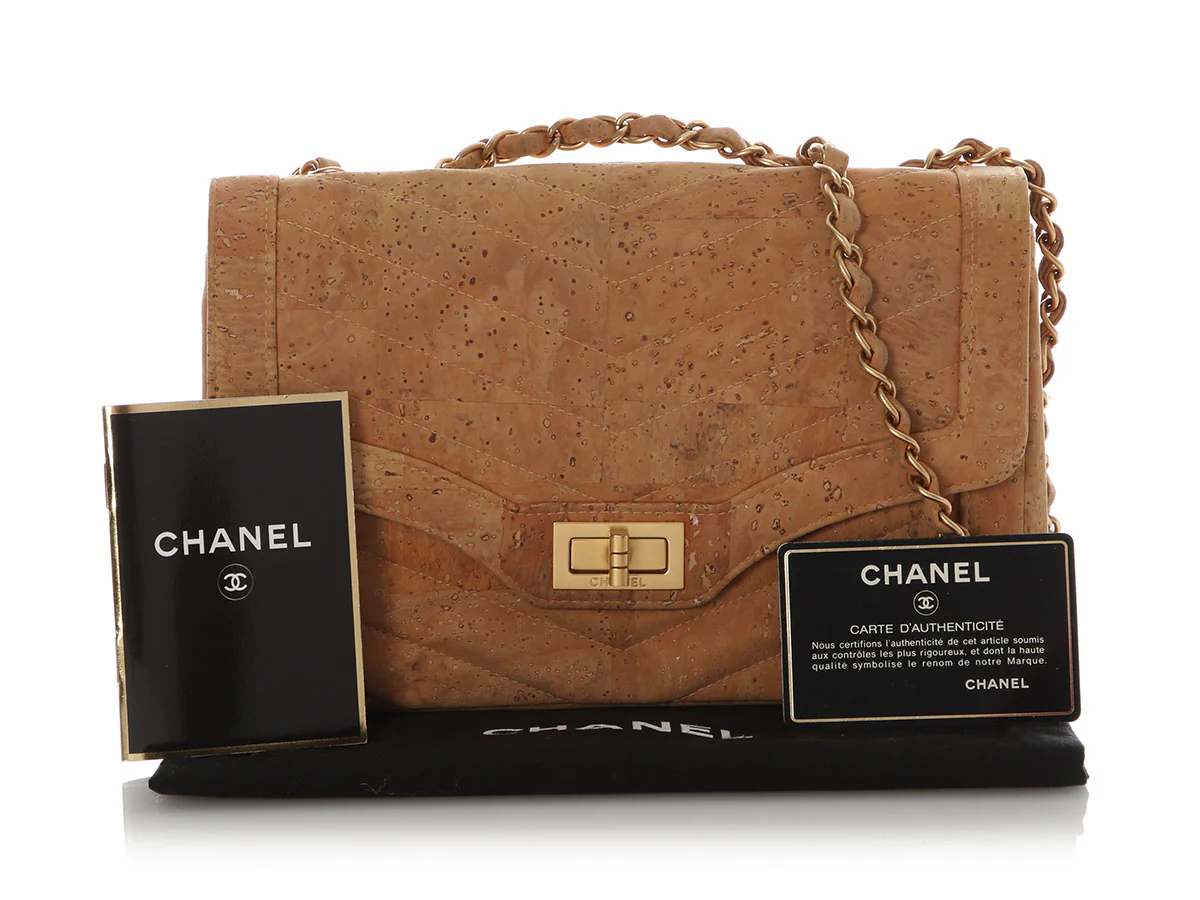 Chanel Small Chevron-Quilted Cork Reissue Flap - Image 9
