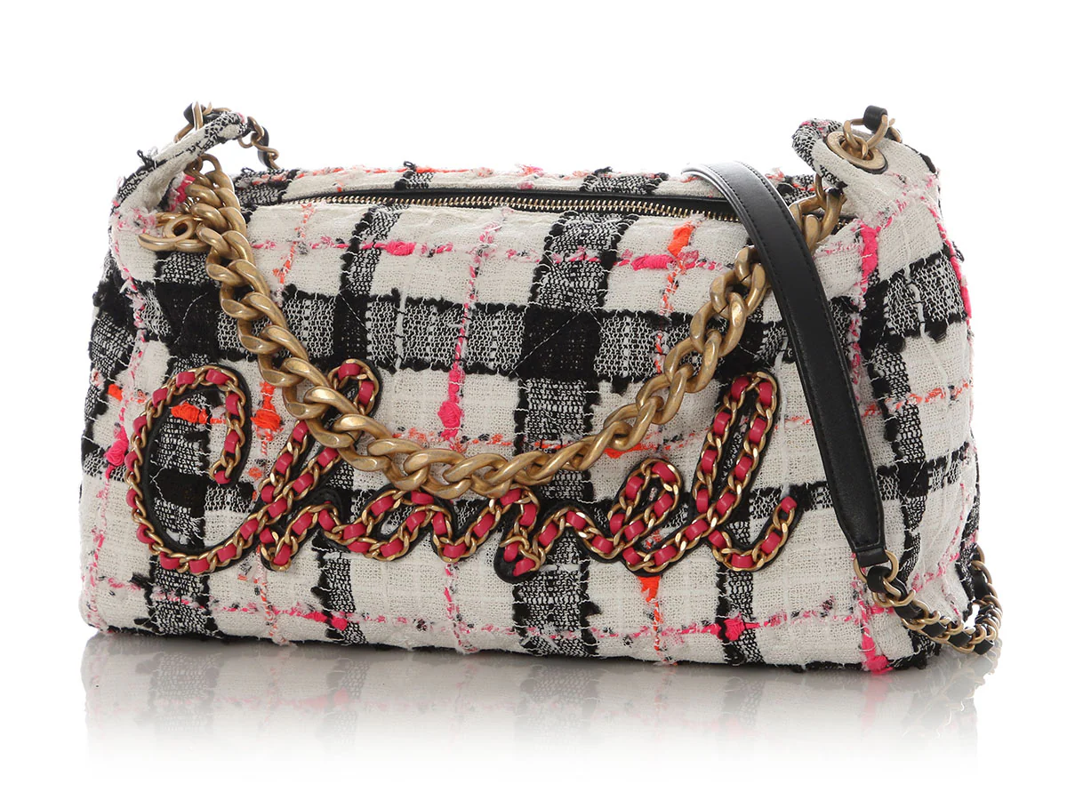 Chanel Tweed Signature Hobo - Image 4