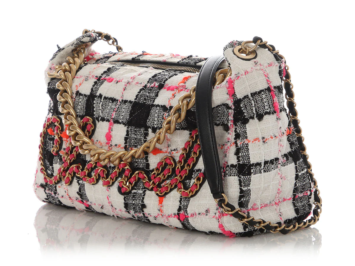Chanel Tweed Signature Hobo - Image 5