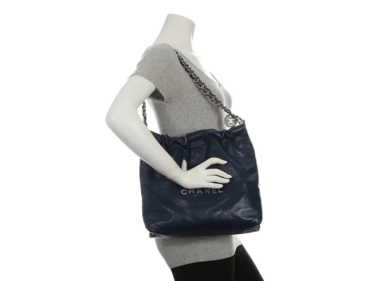 Chanel Small Navy Quilted Shiny Calfskin 22 - Image 10