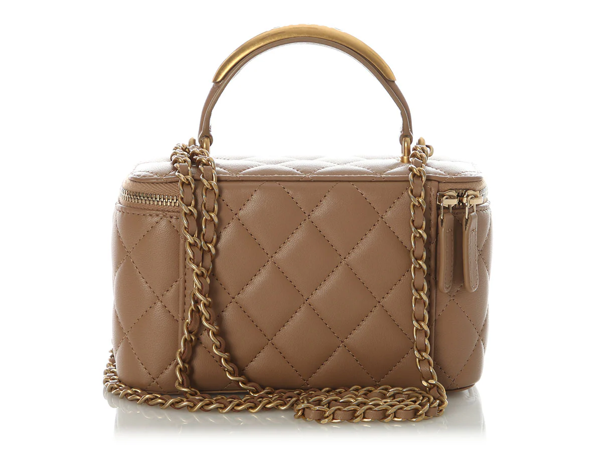 Chanel Small Beige Quilted Lambskin Vanity Case - Image 4