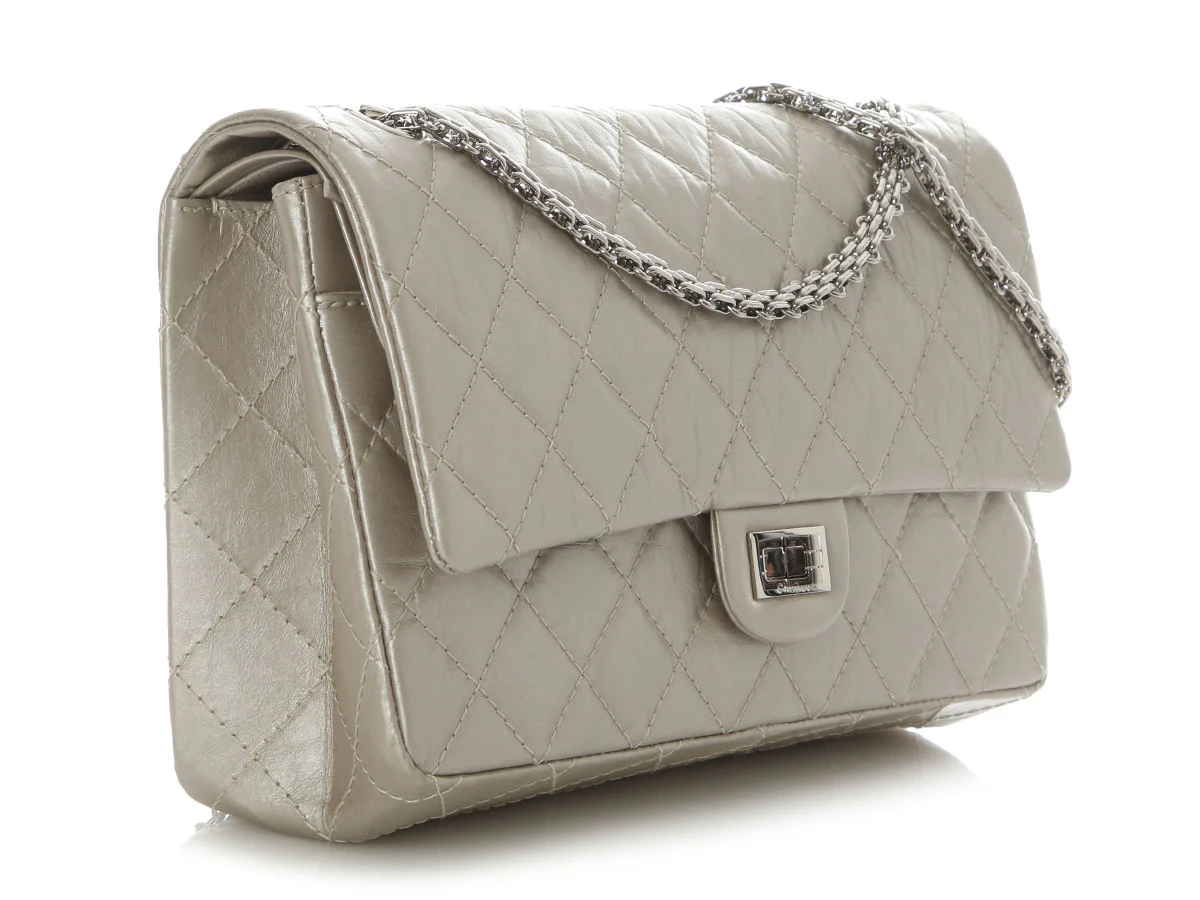 Chanel Silver Quilted Aged Calfskin Reissue 226 - Image 6