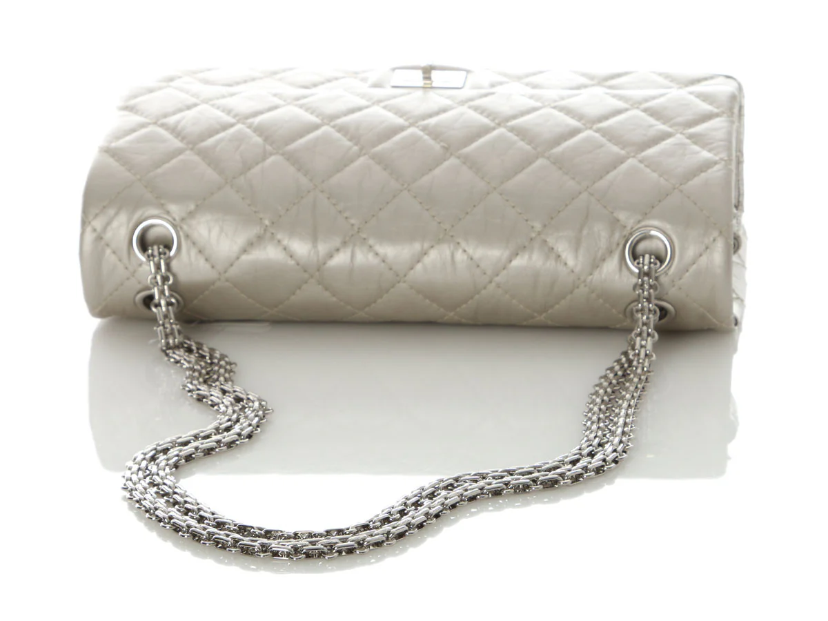 Chanel Silver Quilted Aged Calfskin Reissue 226 - Image 8