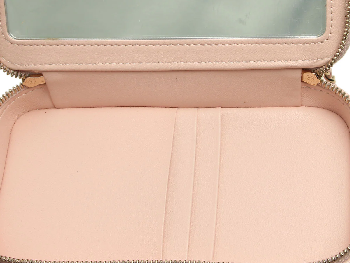 Chanel Pink Quilted Lambskin Double Vanity Cosmetic Case - Image 9