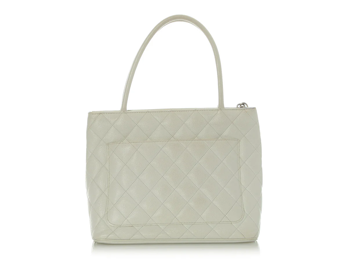 Chanel White Quilted Caviar Medallion Tote - Image 4