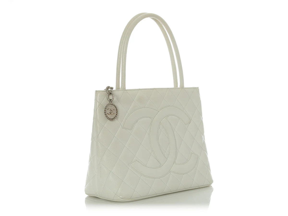 Chanel White Quilted Caviar Medallion Tote - Image 5