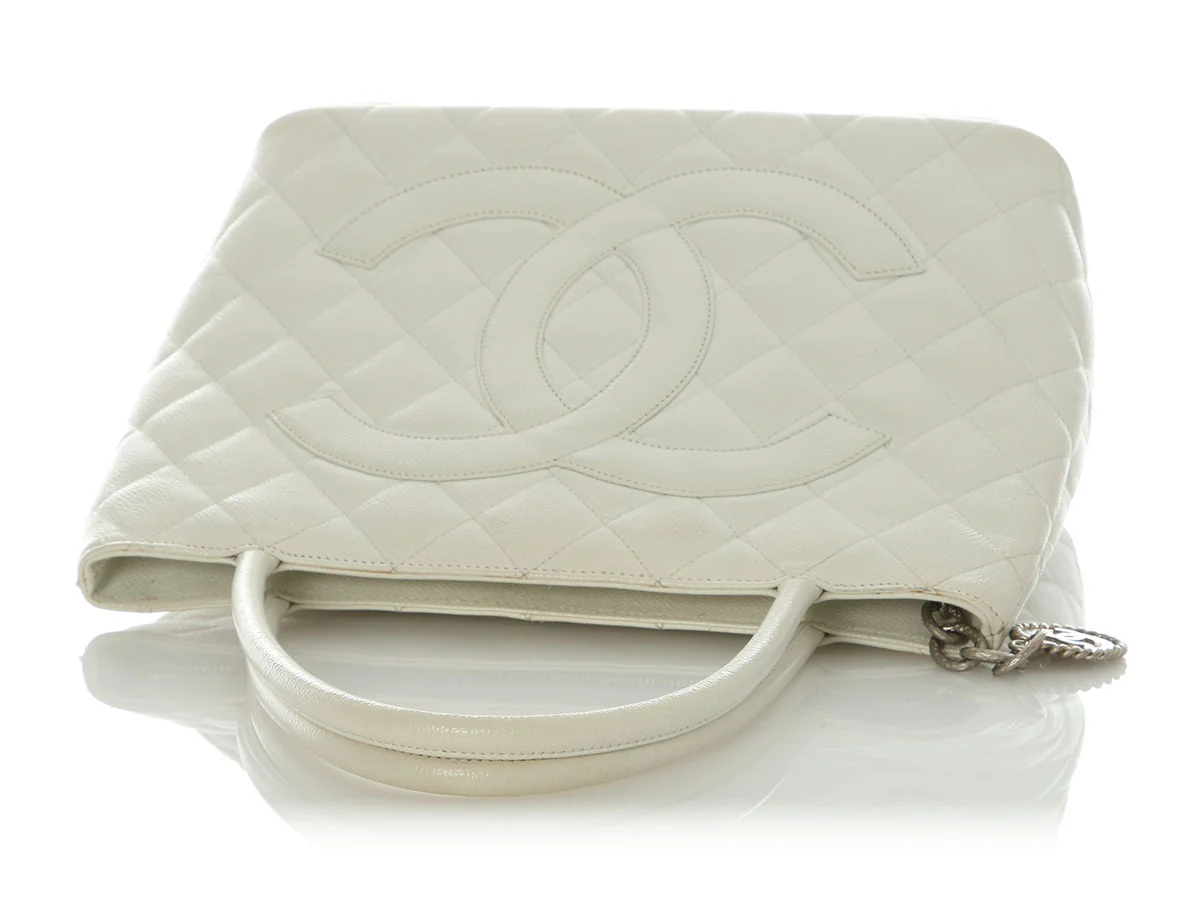 Chanel White Quilted Caviar Medallion Tote - Image 7
