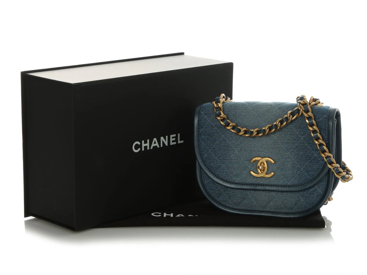 Chanel Small Denim Messenger Bag - Image 2