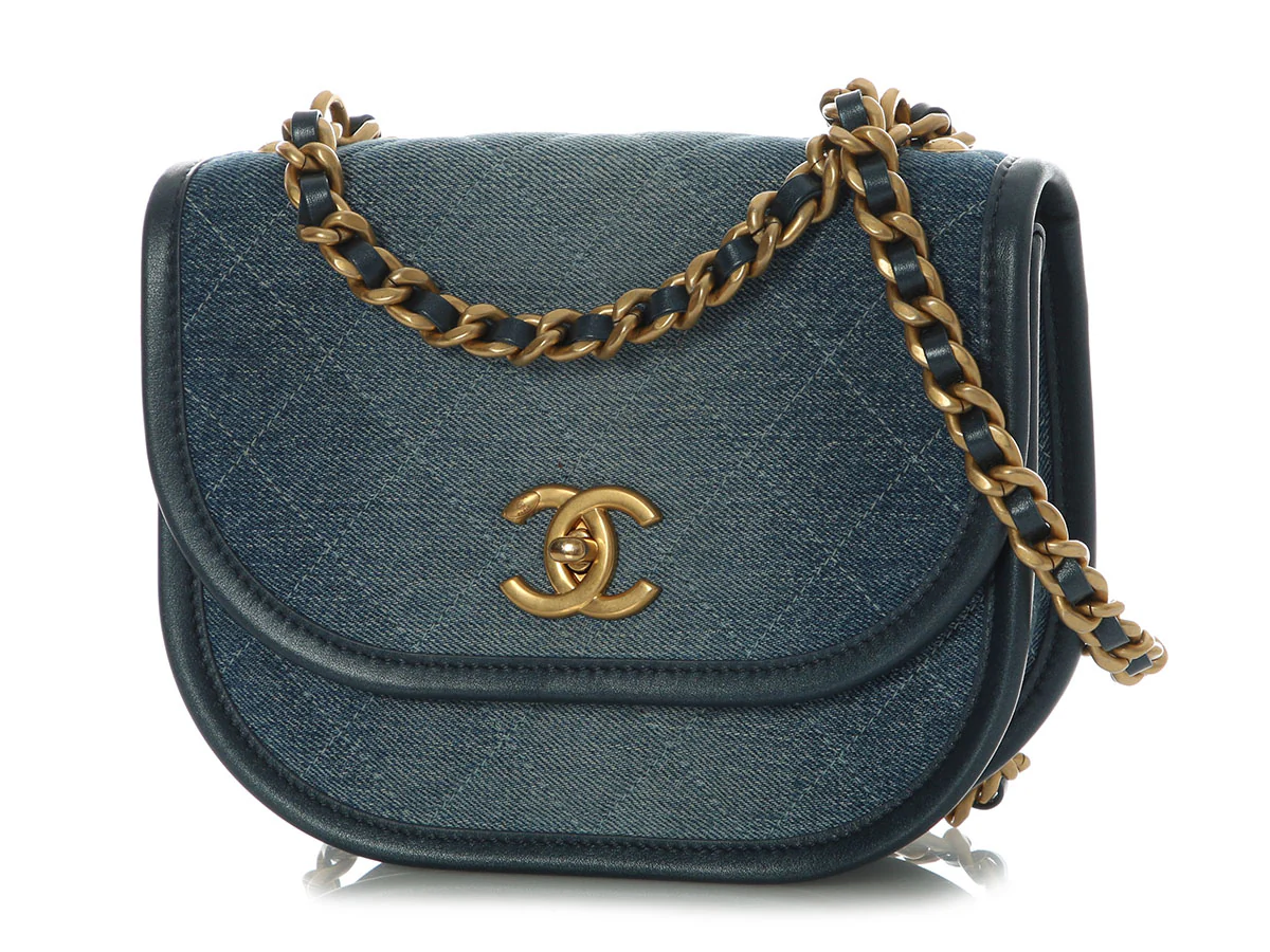 Chanel Small Denim Messenger Bag - Image 3