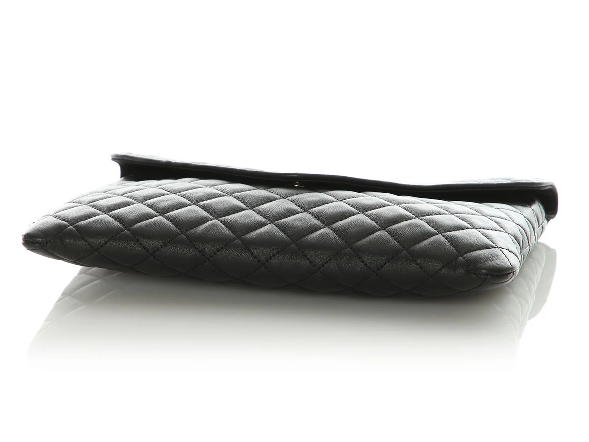 Chanel Black Quilted Lambskin Loafers with Pouch - Image 13