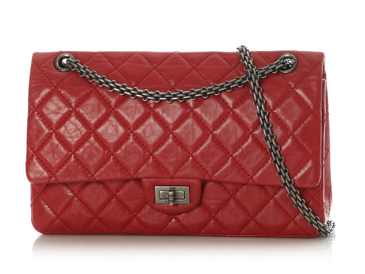 Chanel Red Quilted Aged Calfskin Reissue 226 - Image 3
