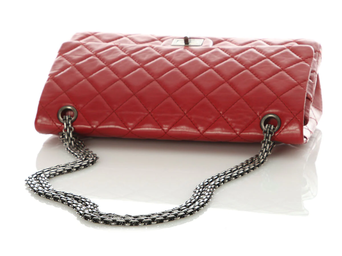 Chanel Red Quilted Aged Calfskin Reissue 226 - Image 8