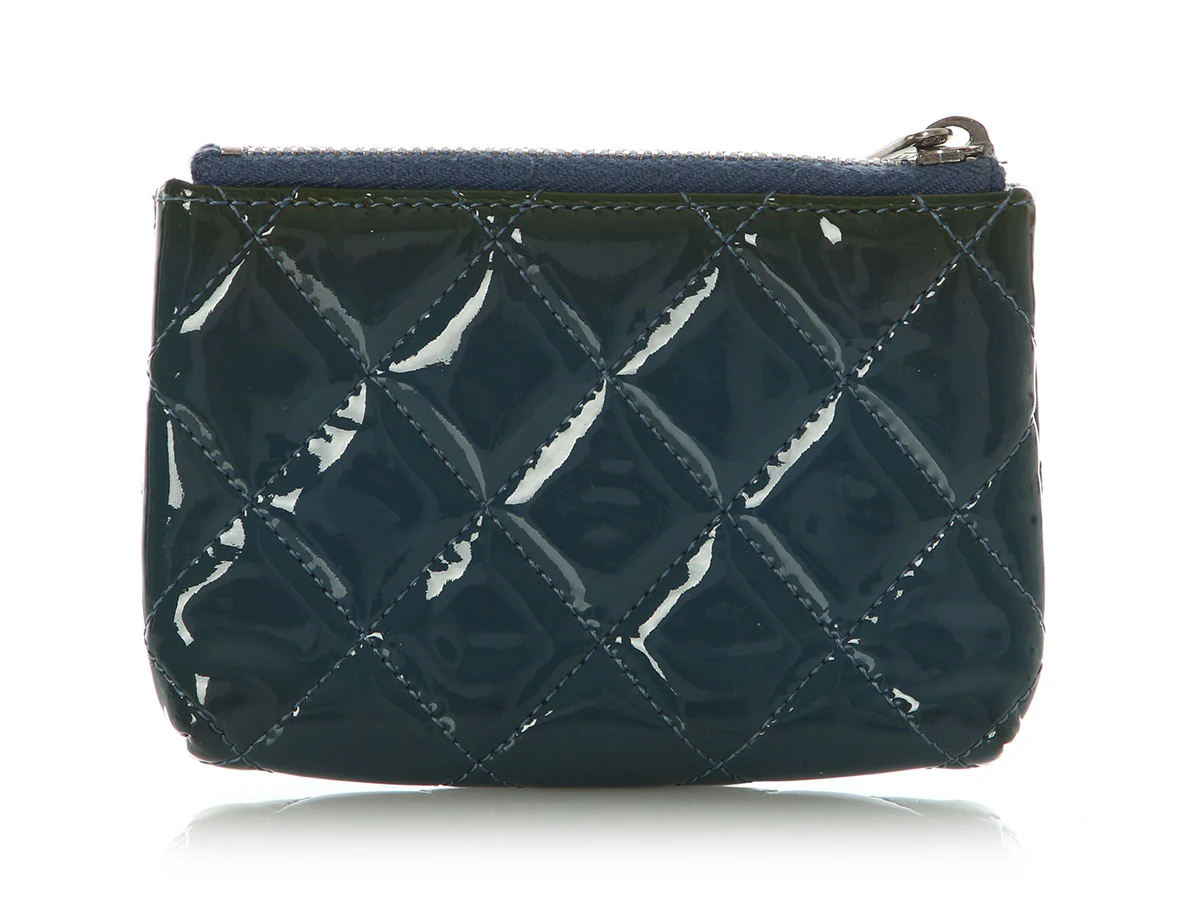 Chanel Blue Quilted Patent Coin Purse - Image 3