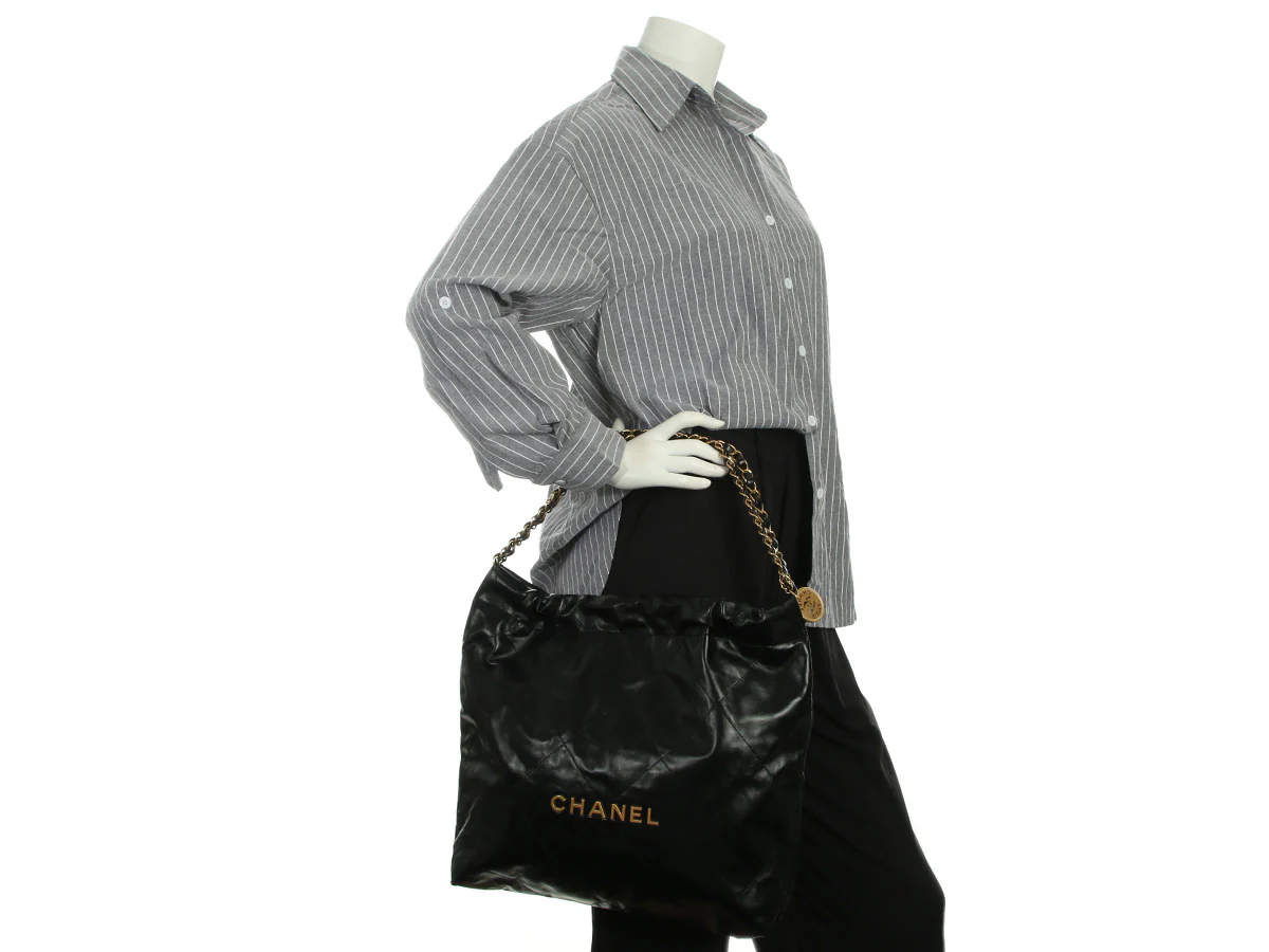 Chanel Black Quilted Shiny Calfskin 22 - Image 10