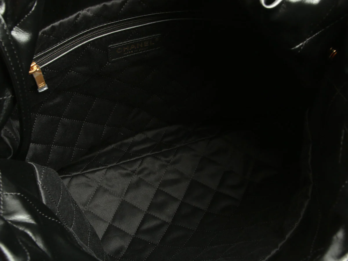 Chanel Black Quilted Shiny Calfskin 22 - Image 9