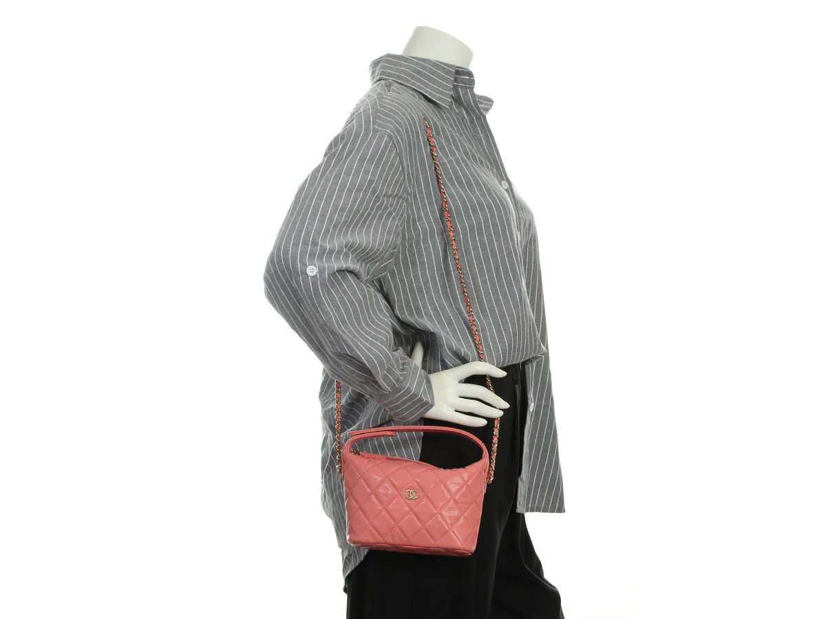 Chanel Small Pink Quilted Caviar Hobo Clutch - Image 10