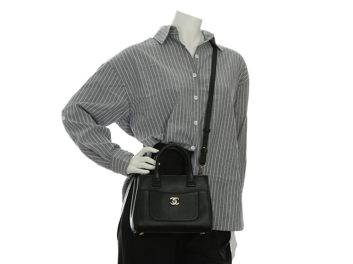 Chanel Small Black Caviar Top Handle Bag - Image 9