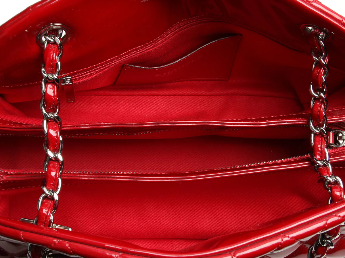 Chanel Red Quilted Patent Just Mademoiselle Bowler - Image 8