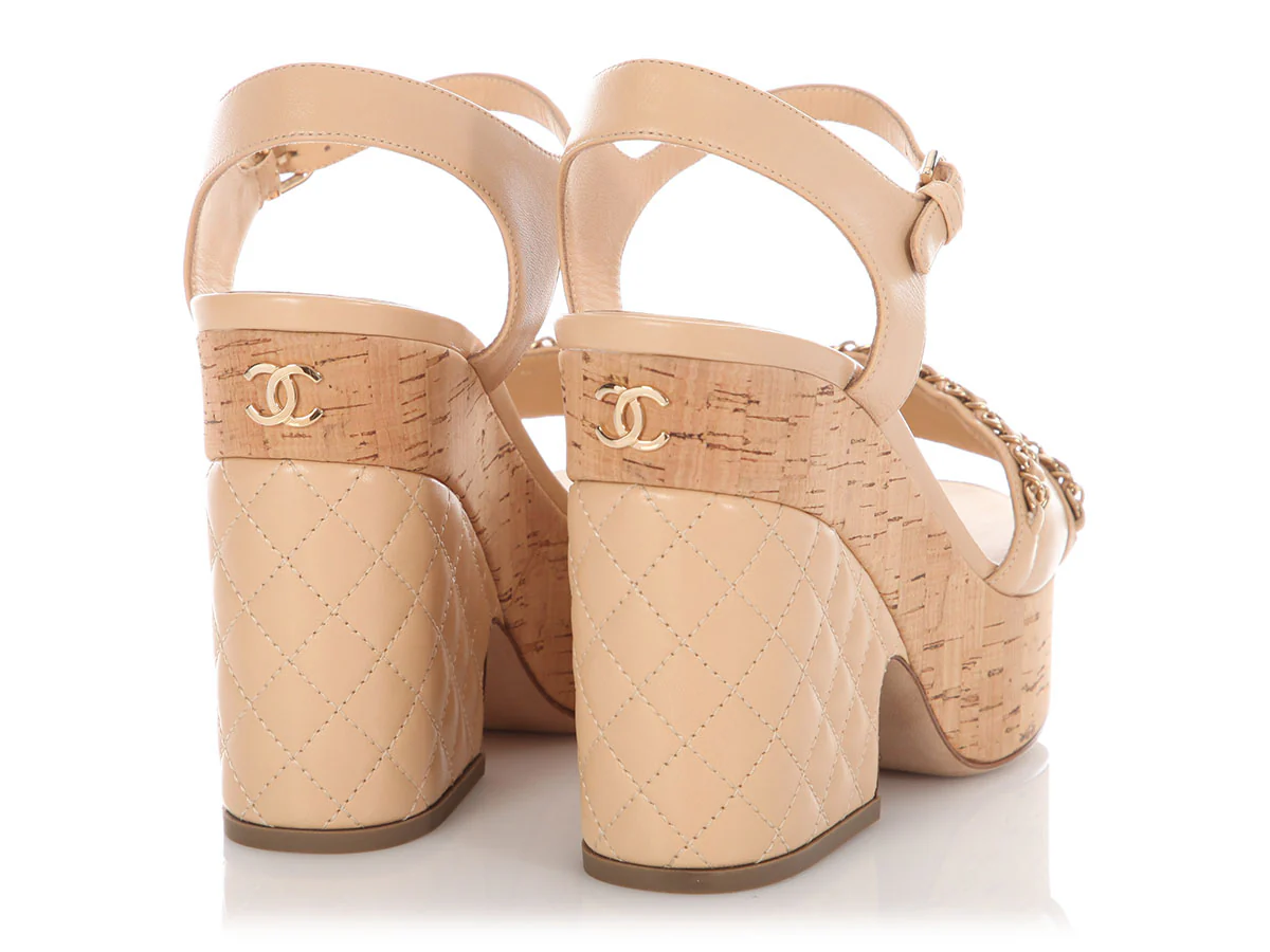 Chanel Beige Lambskin and Chain Cork Platform Sandals - Image 4