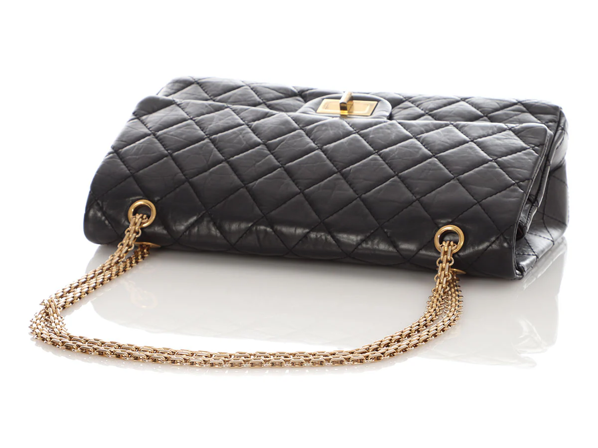 Chanel Black Quilted Aged Calfskin 2.55 Reissue 227 - Image 8