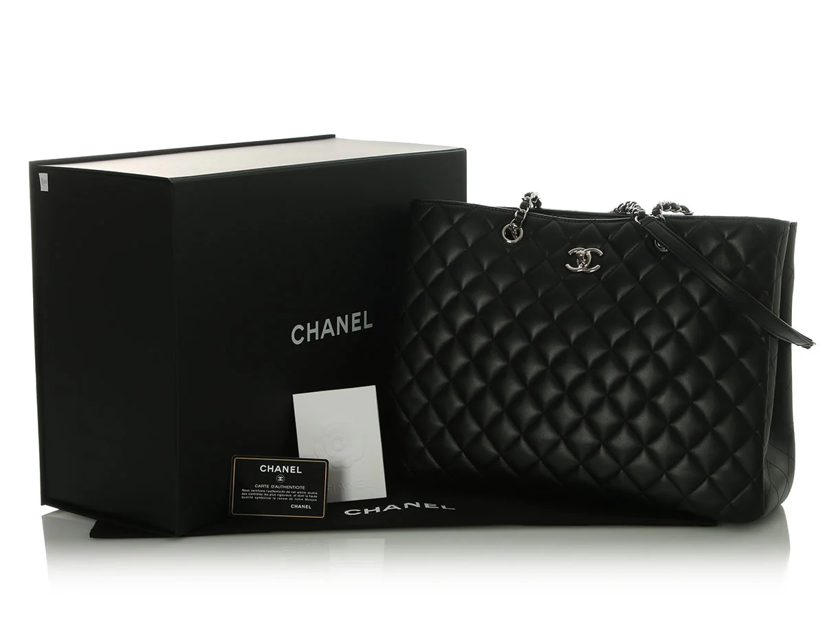 Chanel Black Quilted Lambskin Tote - Image 2
