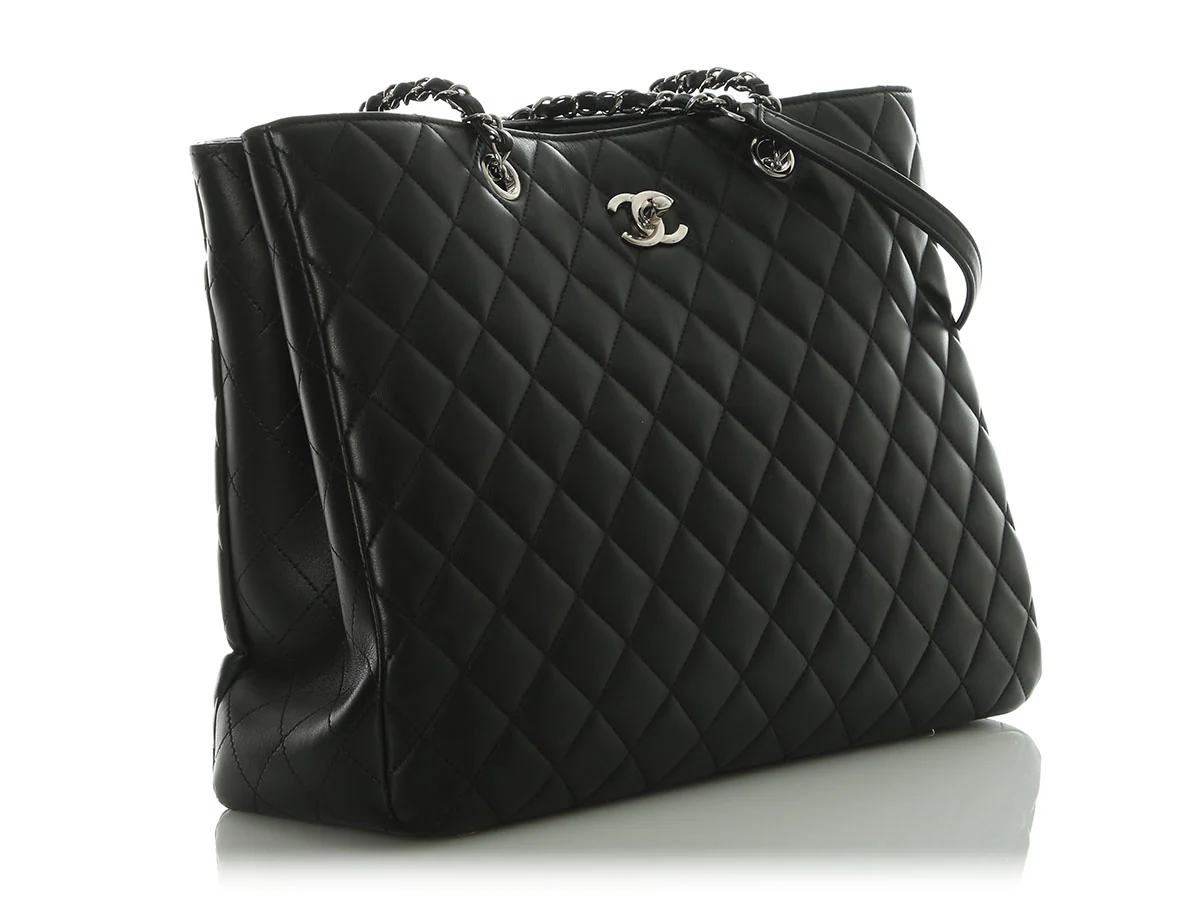 Chanel Black Quilted Lambskin Tote - Image 6