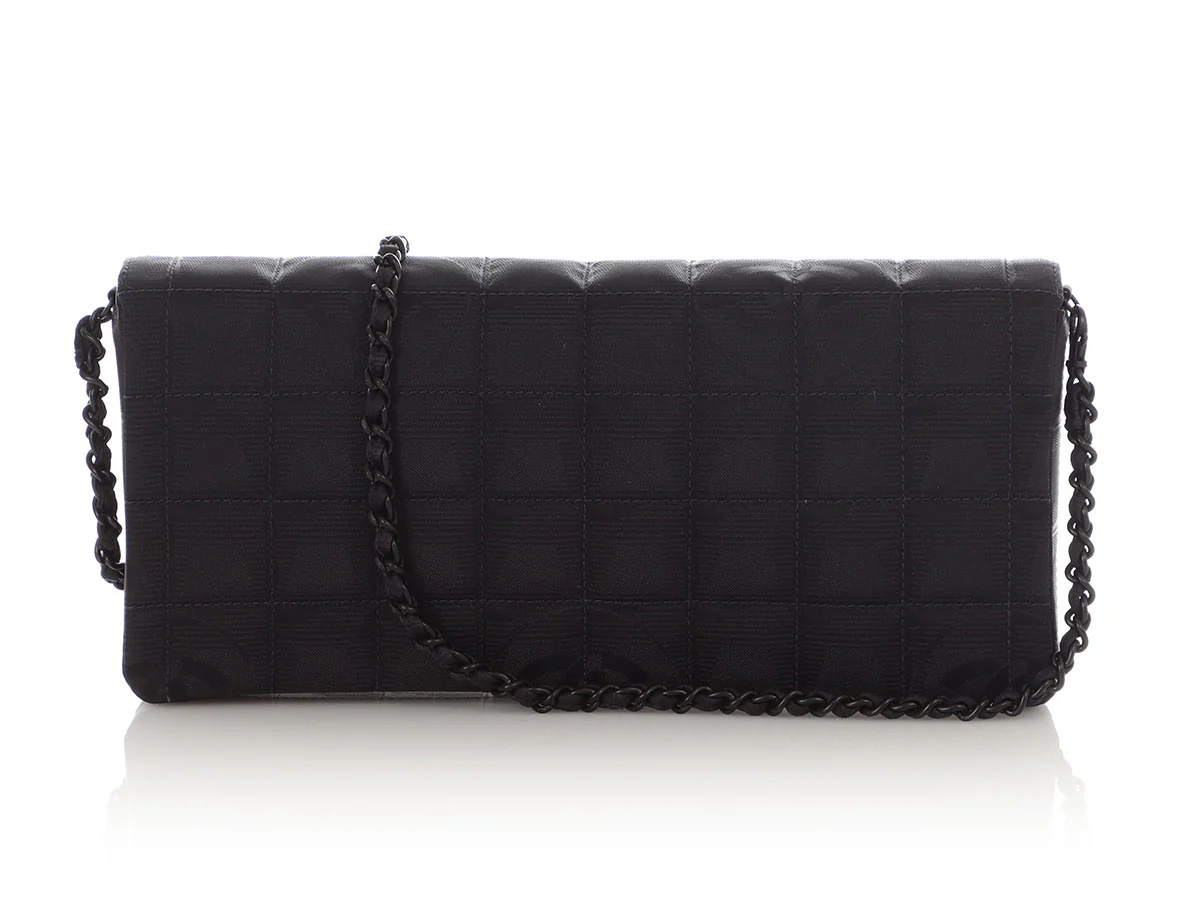 Chanel Black Quilted Nylon East/West Travel Ligne Flap - Image 5