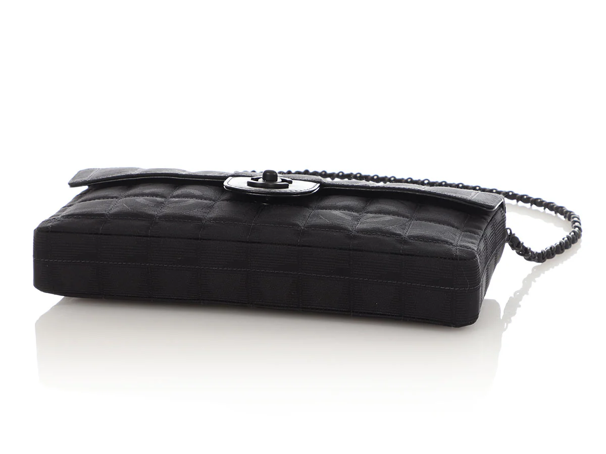 Chanel Black Quilted Nylon East/West Travel Ligne Flap - Image 7