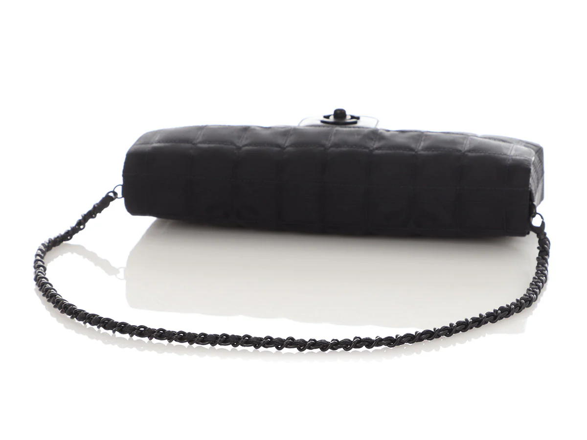Chanel Black Quilted Nylon East/West Travel Ligne Flap - Image 8