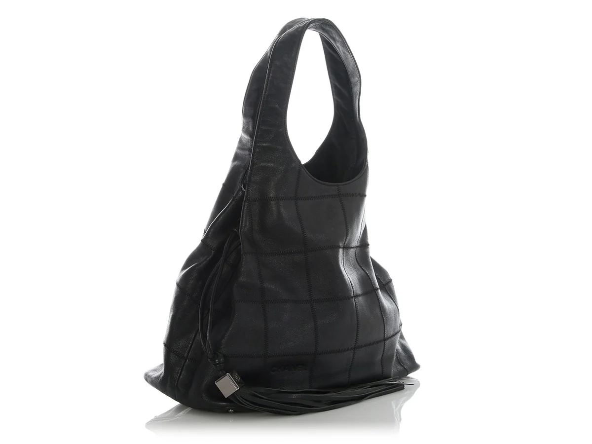 Chanel Chocolate Bar Black Hobo Bag - Image 5