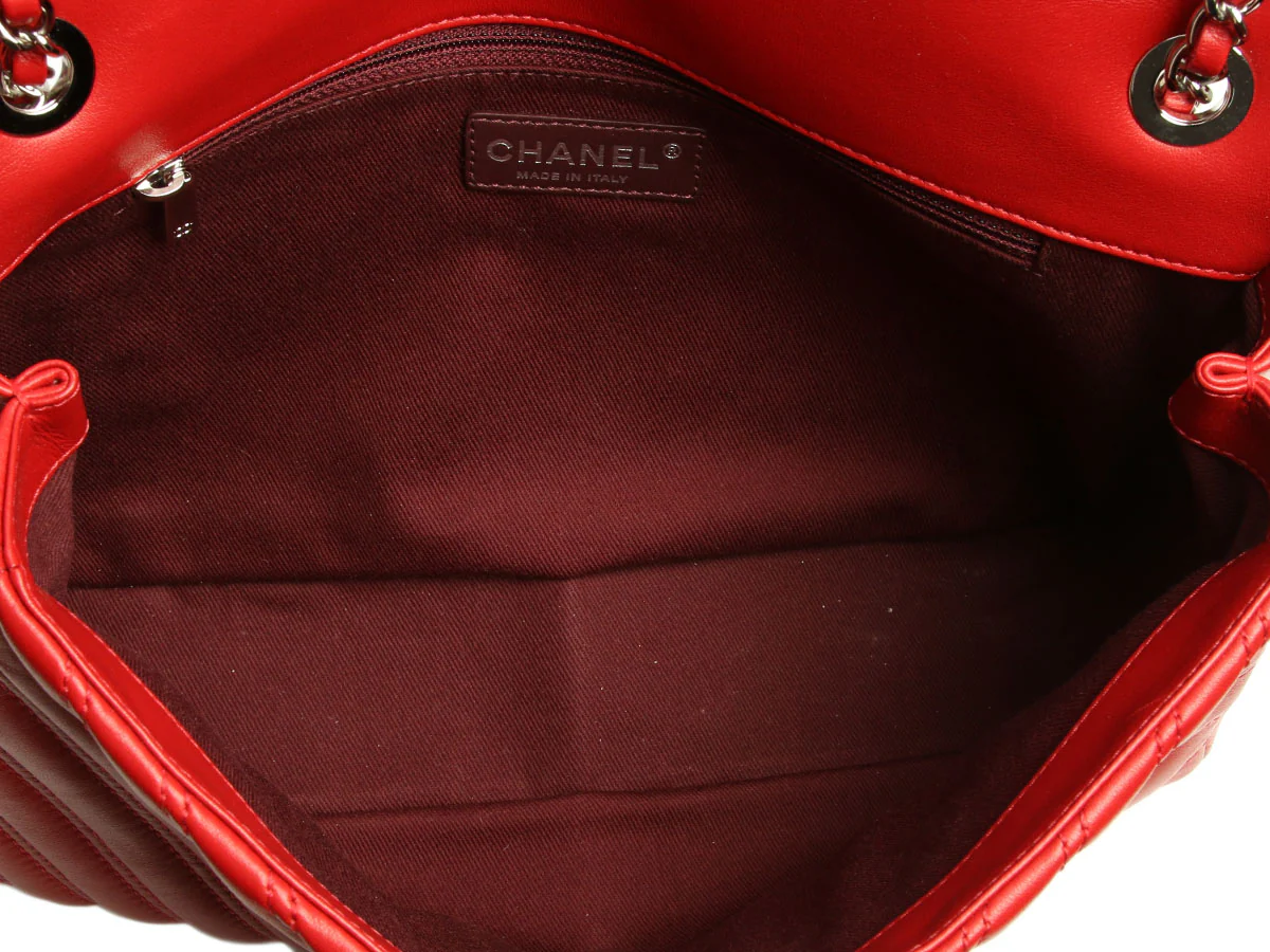 Chanel Jumbo Red Chevron-Quilted Lambskin Classic Single Flap - Image 8