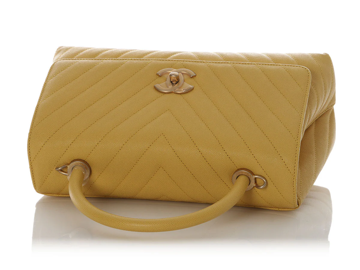 Chanel Large Yellow Chevron-Quilted Caviar Top Handle Bag - Image 7