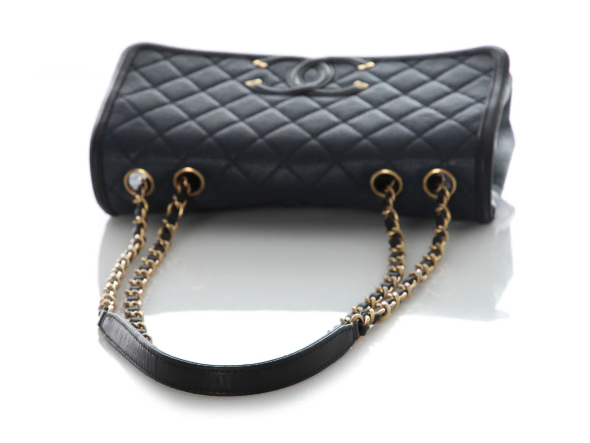 Chanel Medium Navy and Black Quilted Caviar CC Filigree Flap - Image 7
